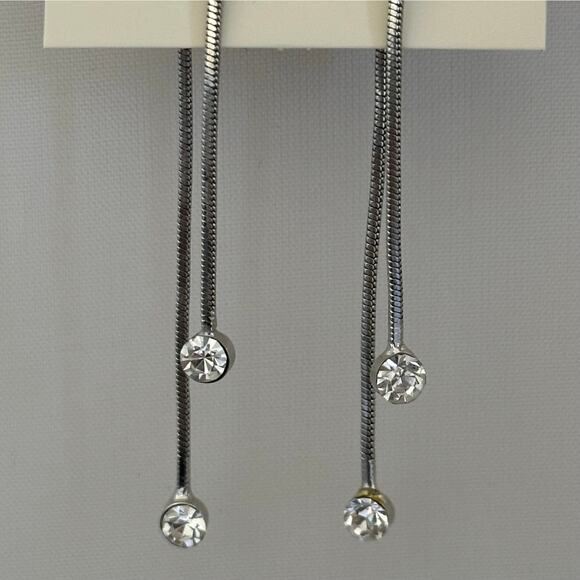 C.C Women’s White Sequin Pom Pom Knit Beanie & Silver Cubic Zirconia Earrings - Picture 8 of 16